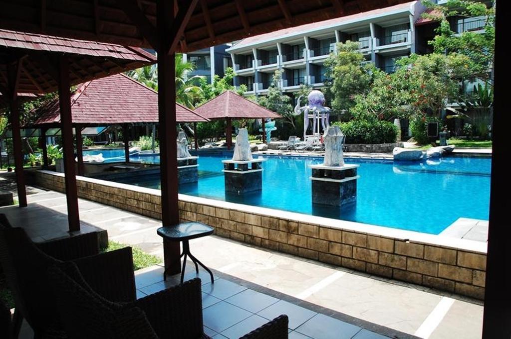 Bela International Hotel & Conventionternate Ternate Exterior foto