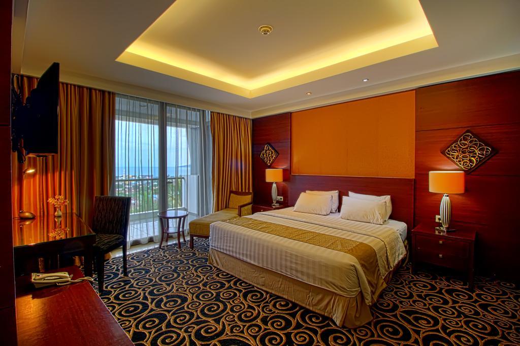 Bela International Hotel & Conventionternate Ternate Exterior foto