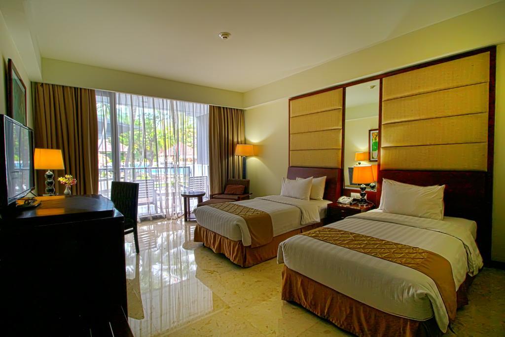Bela International Hotel & Conventionternate Ternate Exterior foto