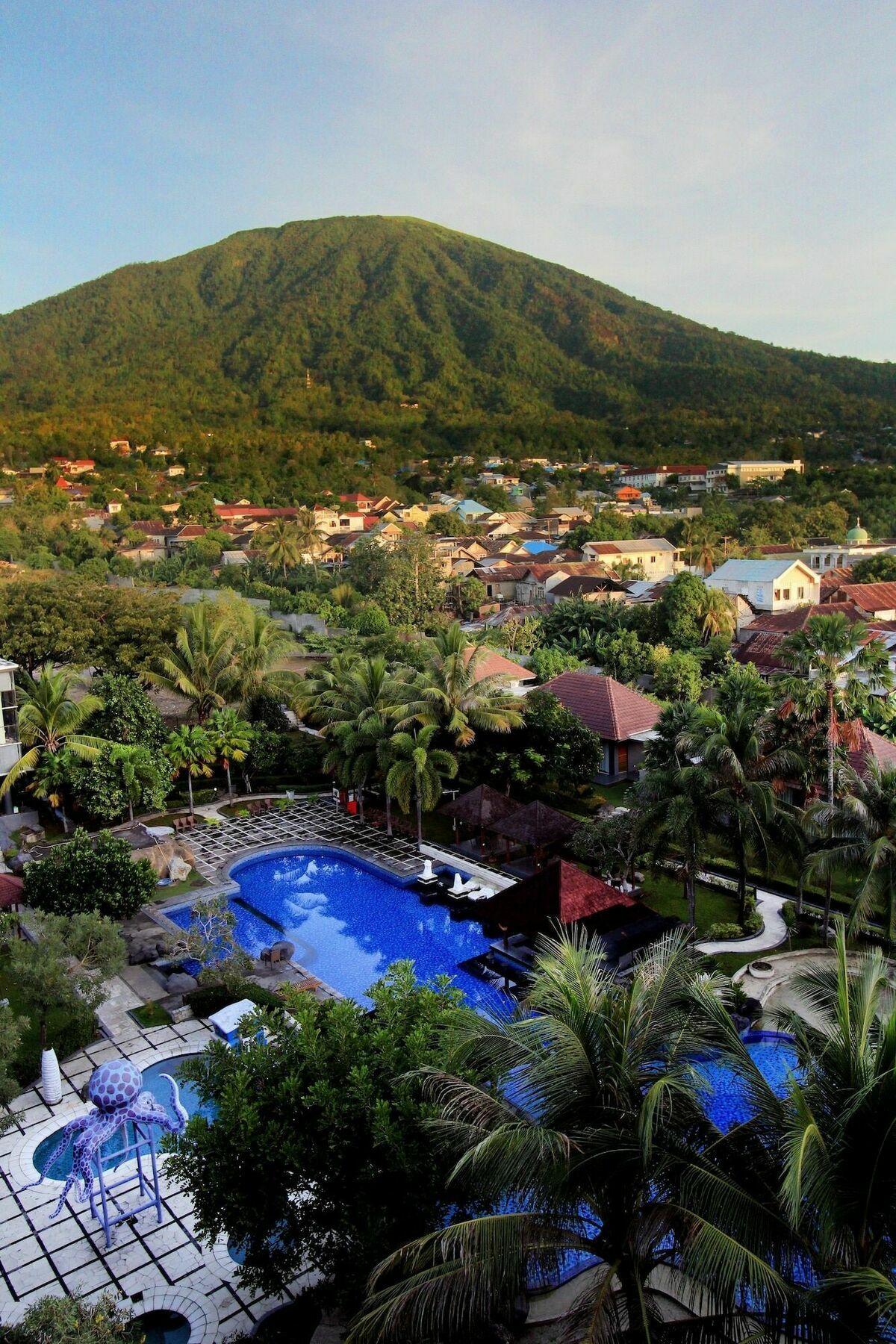 Bela International Hotel & Conventionternate Ternate Exterior foto