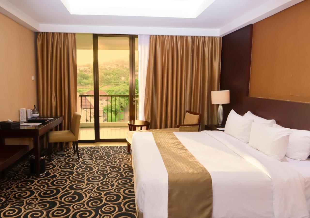 Bela International Hotel & Conventionternate Ternate Exterior foto